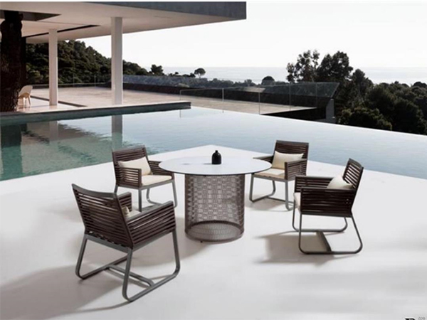 ALUMINIUM ARMCHAIR WITH ROPE AND ALUMINIUM ROUND TABLE WITH ROPE